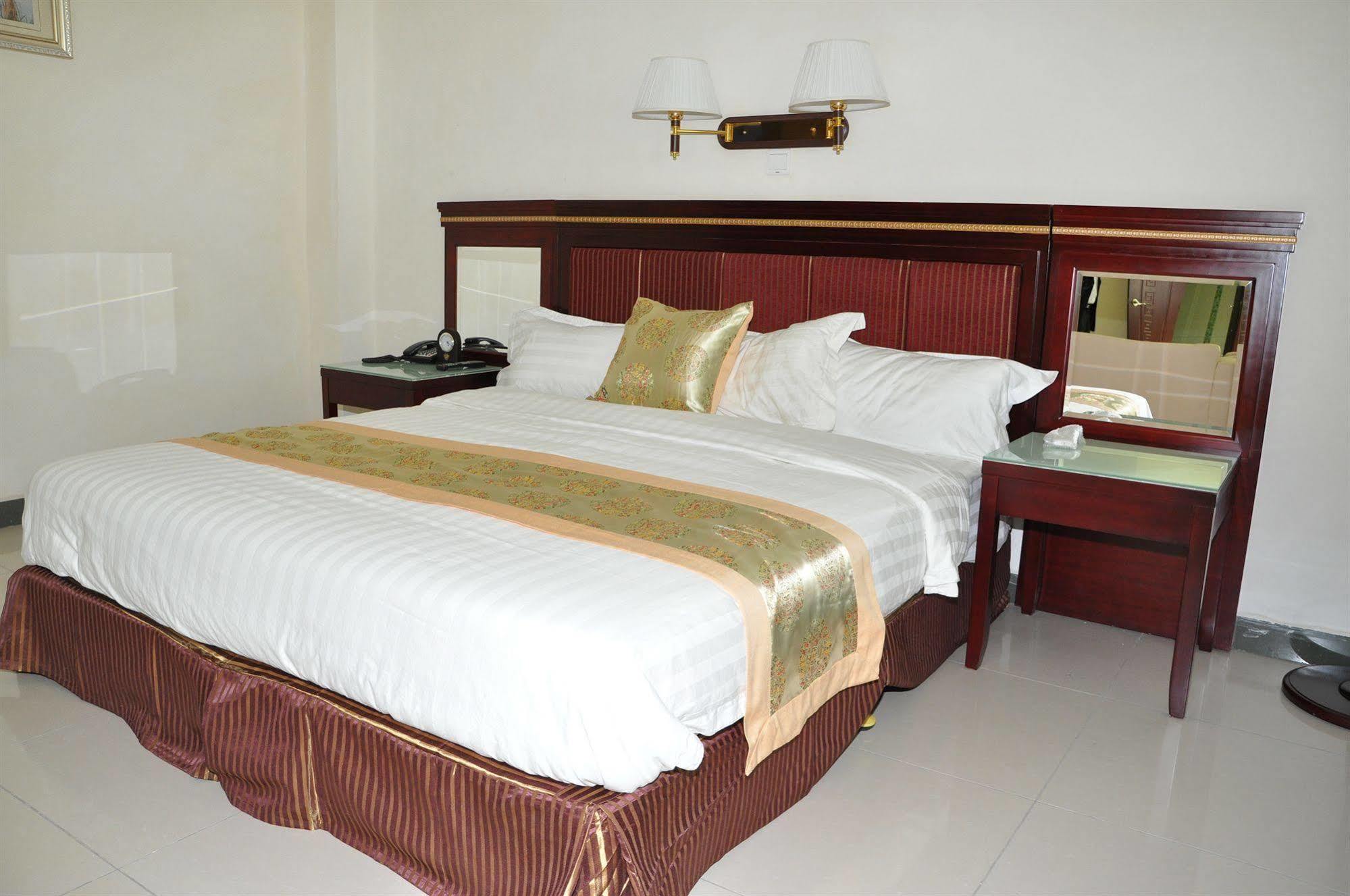 Florida International Hotel Γκόνταρ Εξωτερικό φωτογραφία